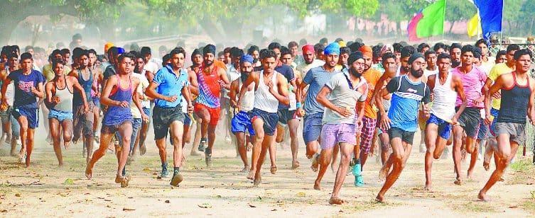 Army Recruiting : in 5000 , only 300 selected