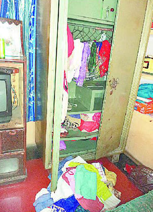 Spinning three home burglars