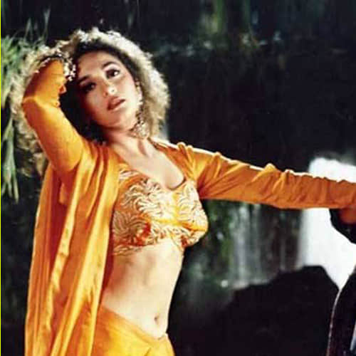 unknown facts of madhuri dixitand vinod khanna film dayavan