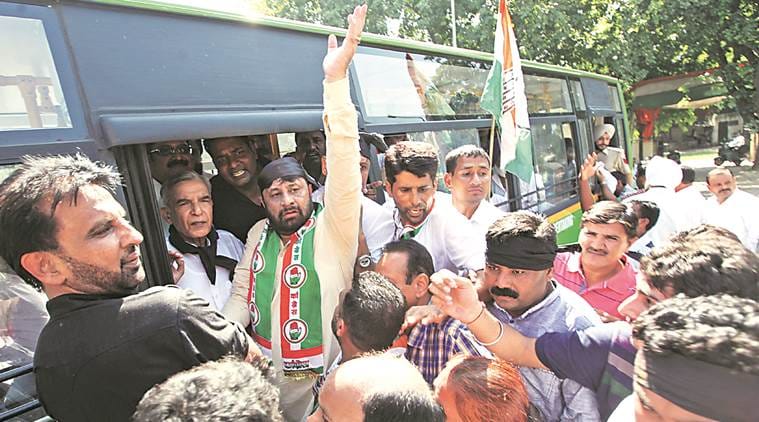 sector 17 parking closing issue, congress hunger strike, chandigarh congress, chandigarh