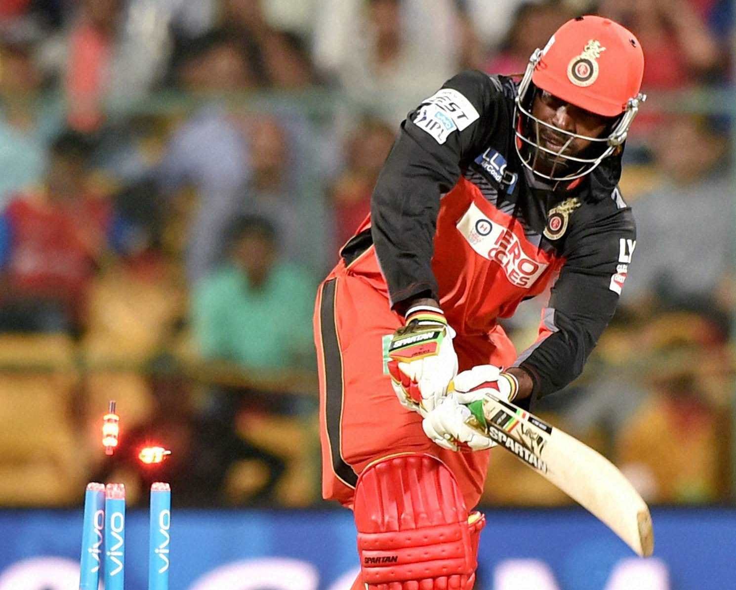 Chris gayle still waiting for first 6 in this IPL
