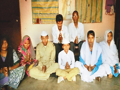 Gum-ridden followers of Baba