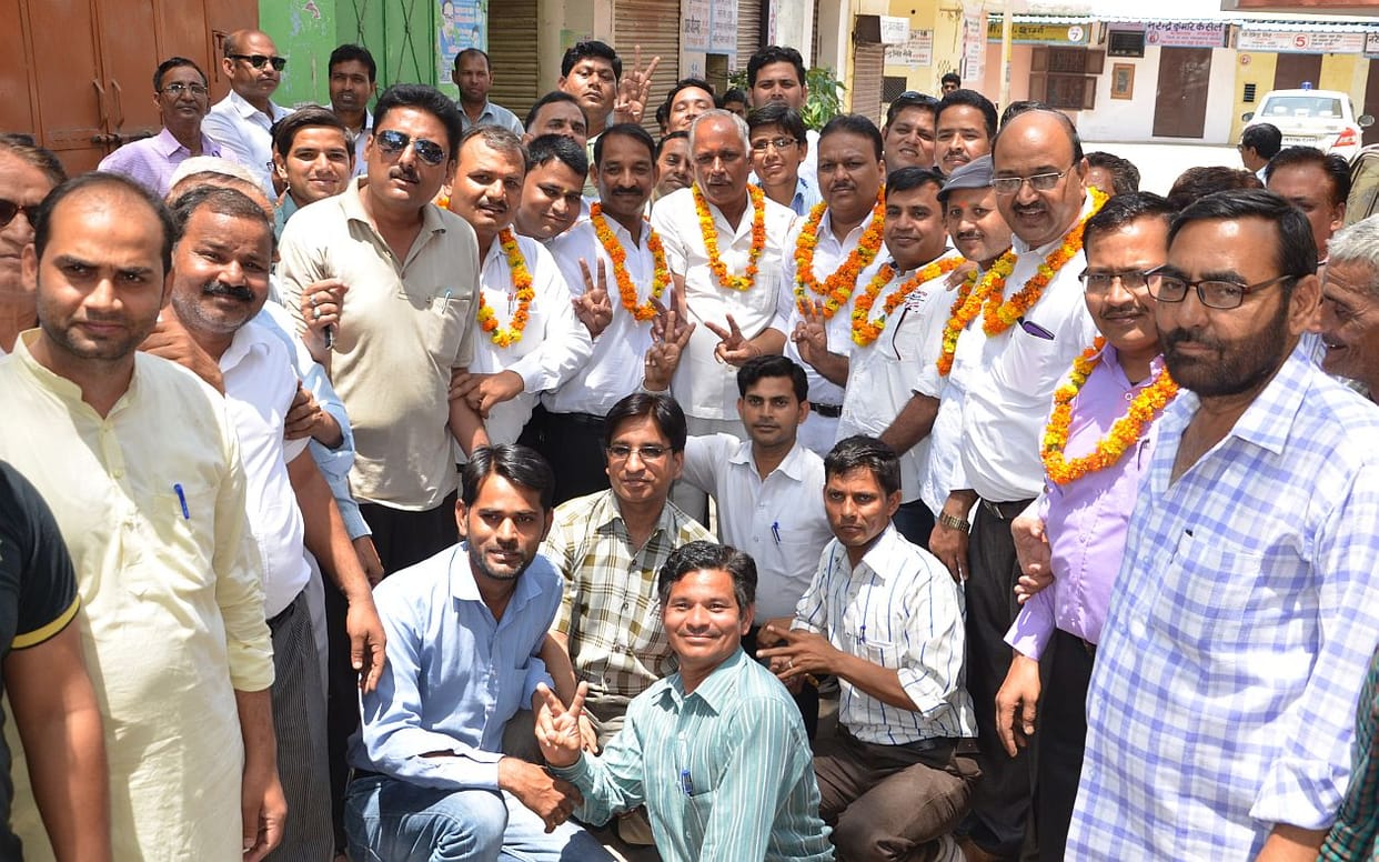 Victorious bearers grand welcome.