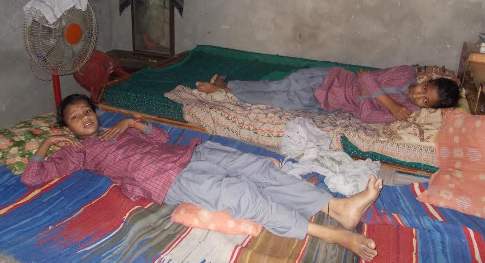 Odisha: Such punishment for reaching school late, 7 girl students fall unconscious after teacher forces them do 100 sit-ups