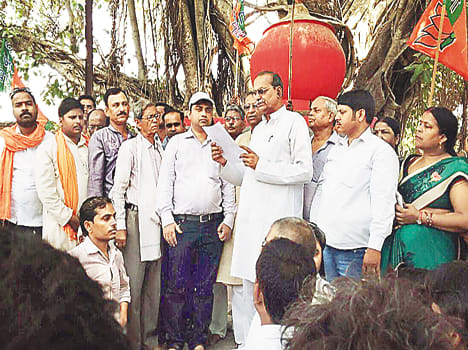 Bilhaur tehsil have come together to save everyone