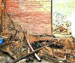 The fire burned alive in the elderly
