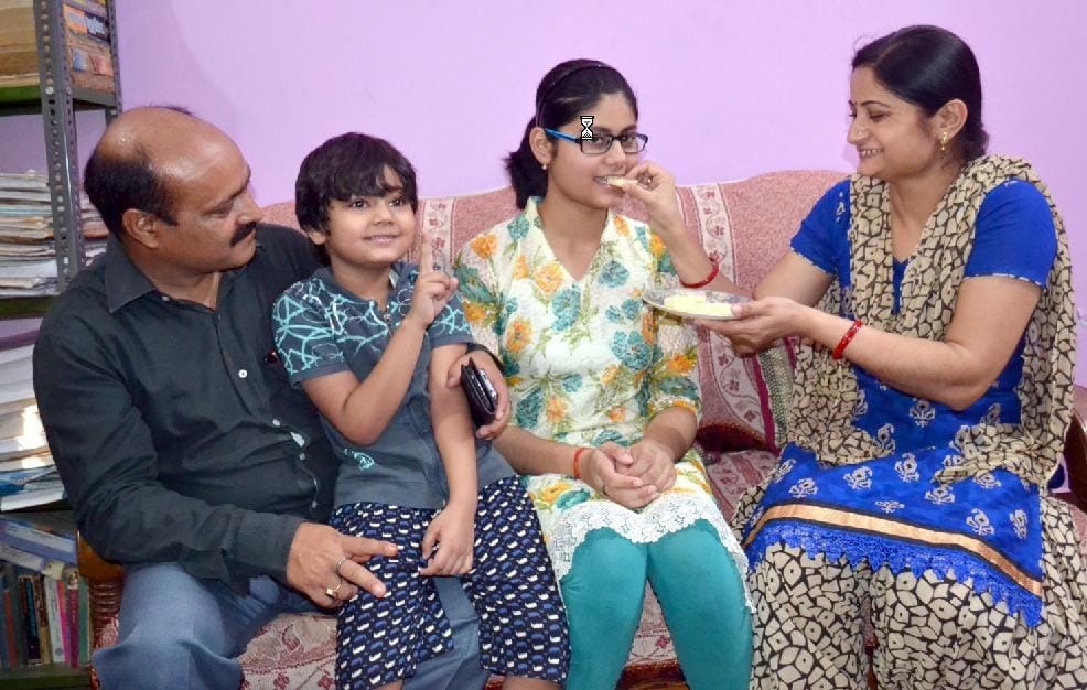 Shruti passion for studies made by the district topper