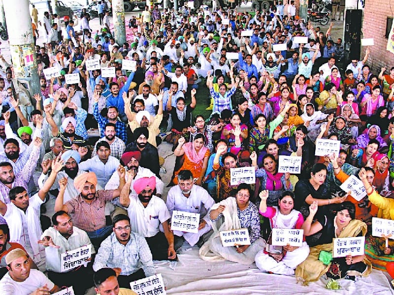 protest, rmsa teachers protest in bhatinda, bhatinda protest