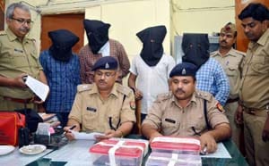 Four arrested with pistol in Krnlganj