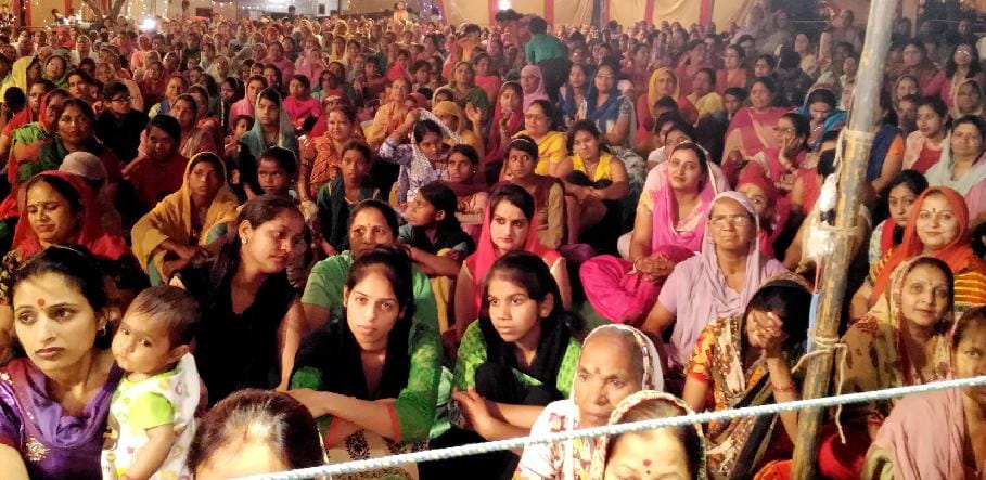 devotees in Jagaran