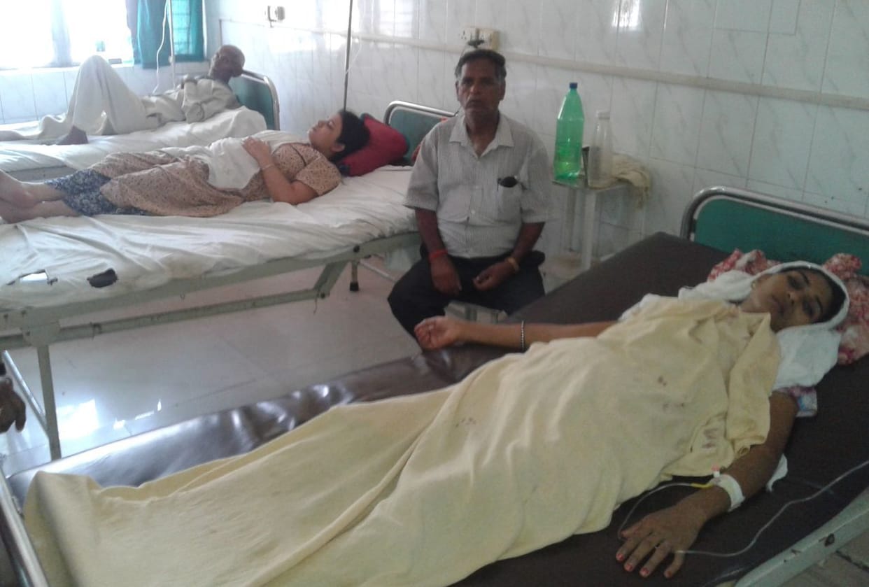  Four diarrhea patients hospitalized