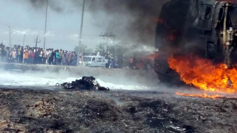 Oil tanker fire in gorakhpur