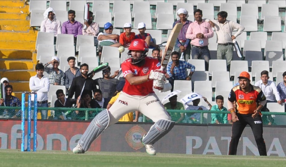 IPL 2016: yuvraj singh sixes against Punjab