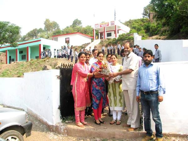 teacher built class room in govt school in rajouri