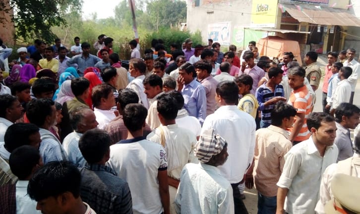  kotavaalee mein dee aatmadaah kee chetaavanee The self-immolation in Kotwali warning