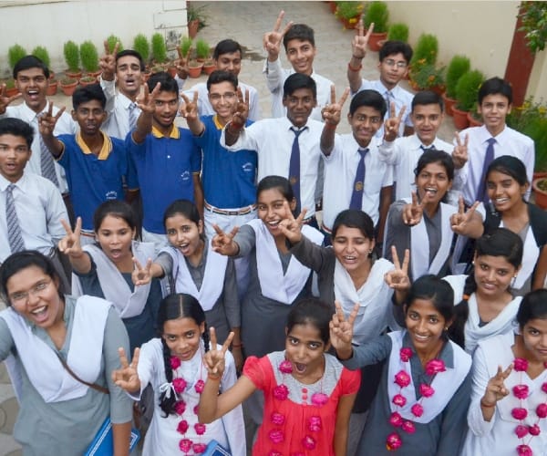UP Board Exam toppers in Amar Ujala office.