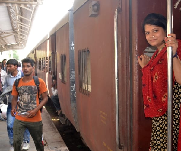 Aishbagh sitapur railway section closed.