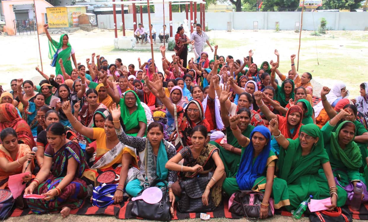 Anganwadi problems Blew the effigy of Gandhi