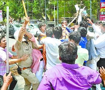 Angry BJP members niece sticks by police