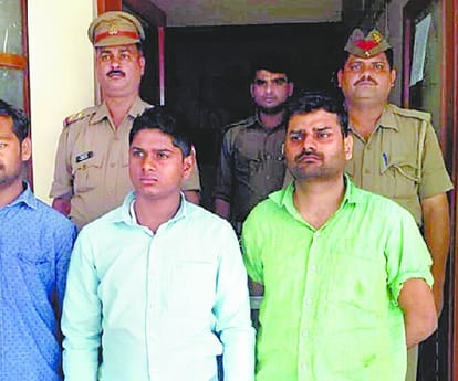 Munna Bajrangi's four men get arrested.
