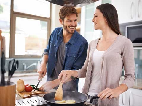Want to make your married life happy, keep these things in mind