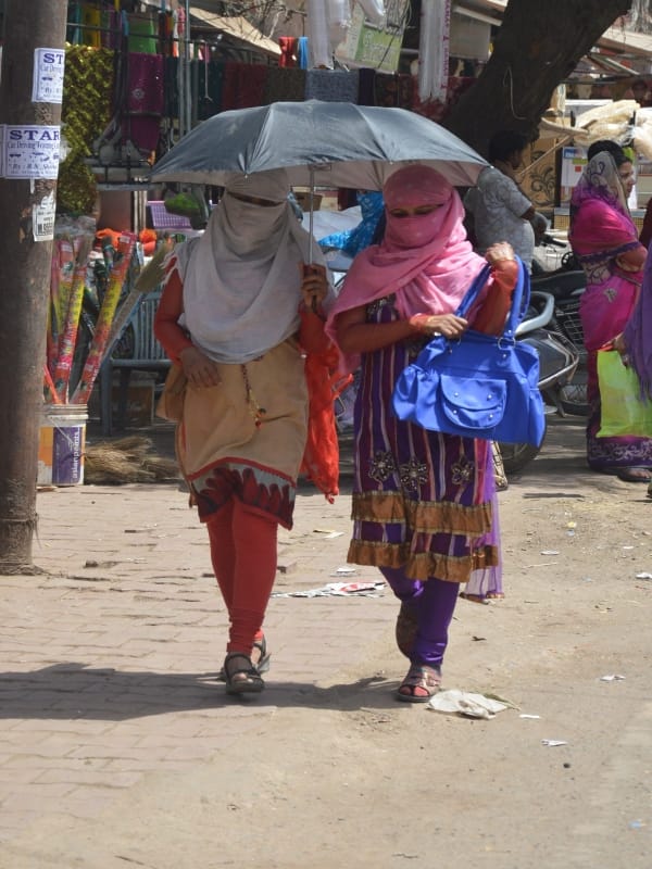 hot weather in mathura area