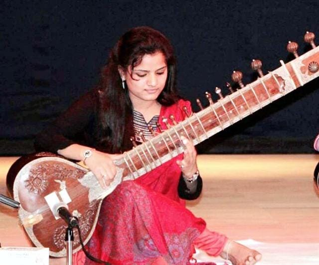 The fragrance will be available in Sadabad sitar gold