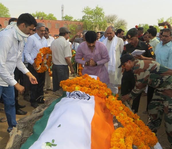 lans nayak omveer funeral, martyr lans nayak omveer, martyr funeral, haryana