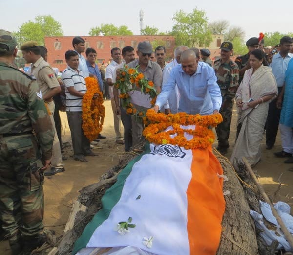 lans nayak omveer funeral, martyr lans nayak omveer, martyr funeral, haryana