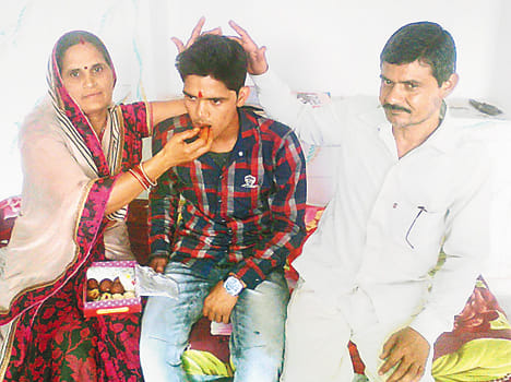 Mahoba: Inter Ajay and high school in the district in the Neeraj TOP