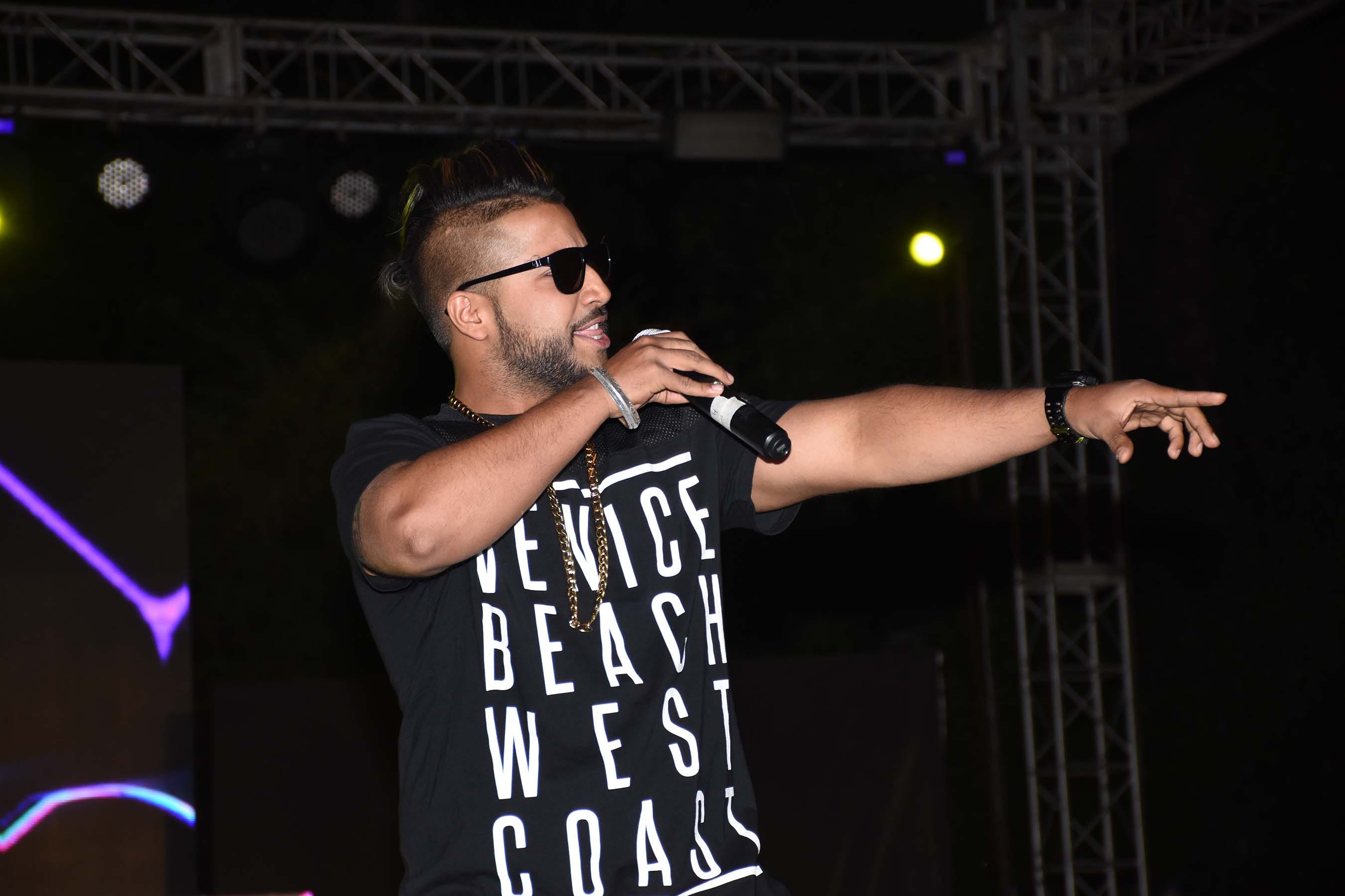 raftaar performance in graphic era university.