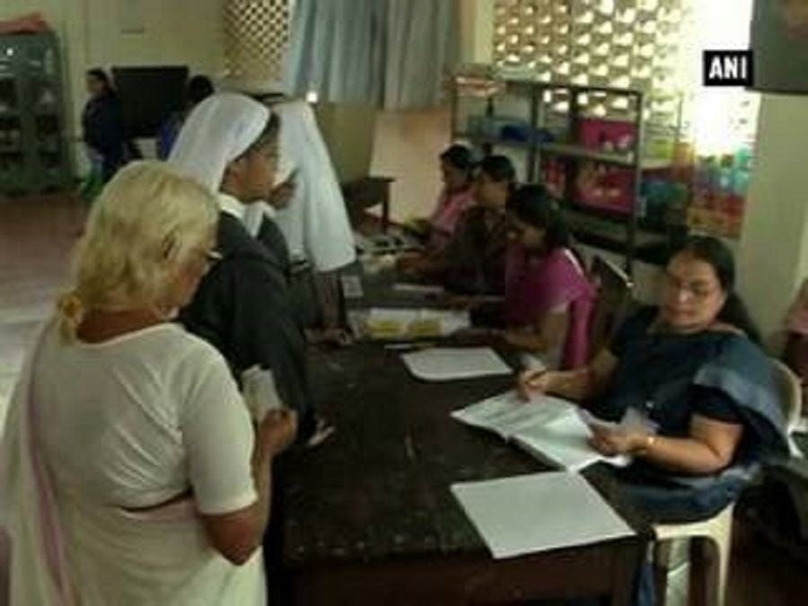 dress of government employee can be problematic at polling booth 