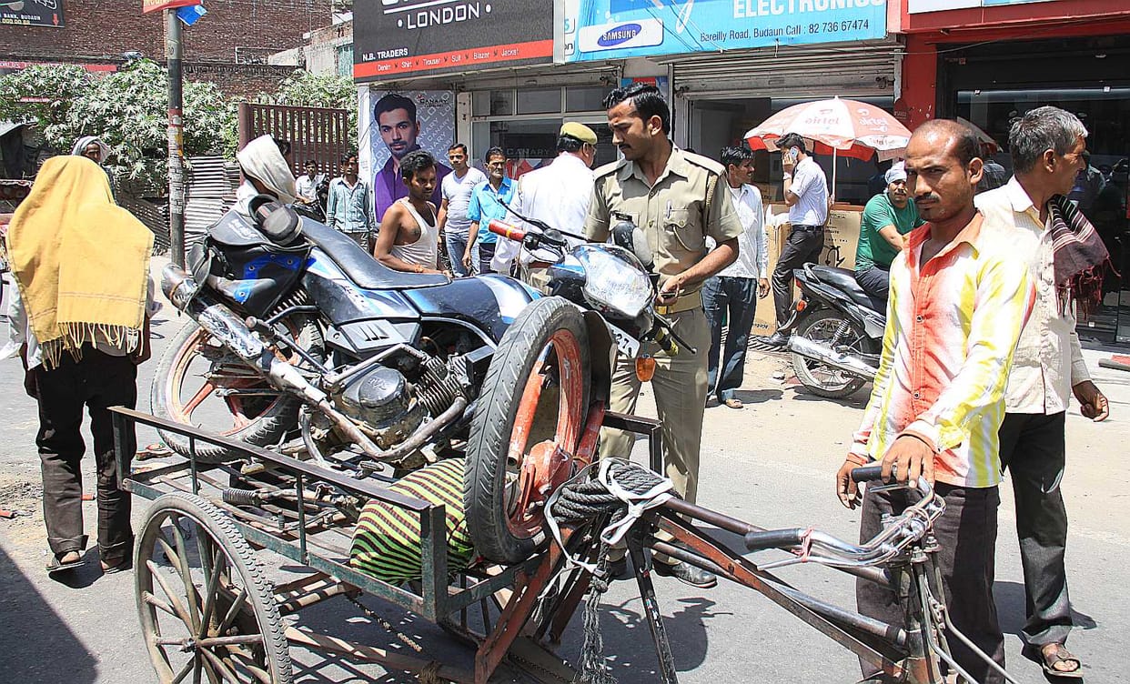 Bike riders couple tanker He thrashed the woman's death