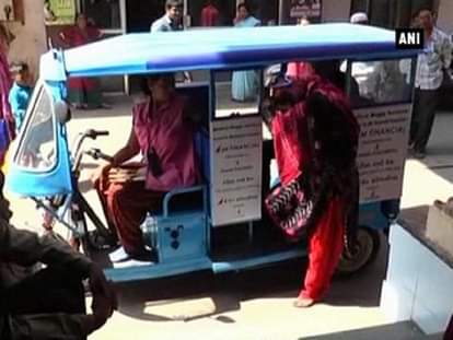 Women drive e-rickshaw in Gujarat hospital