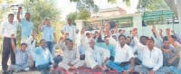 Electricity workers attacked government