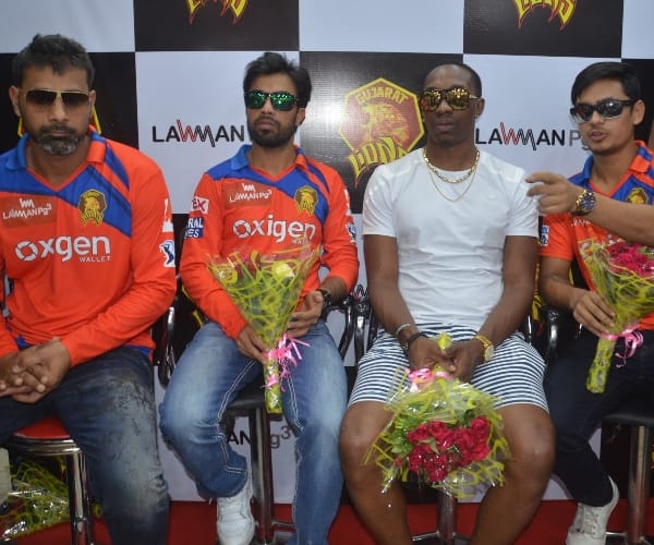 IPL cricketers in Lucknow.