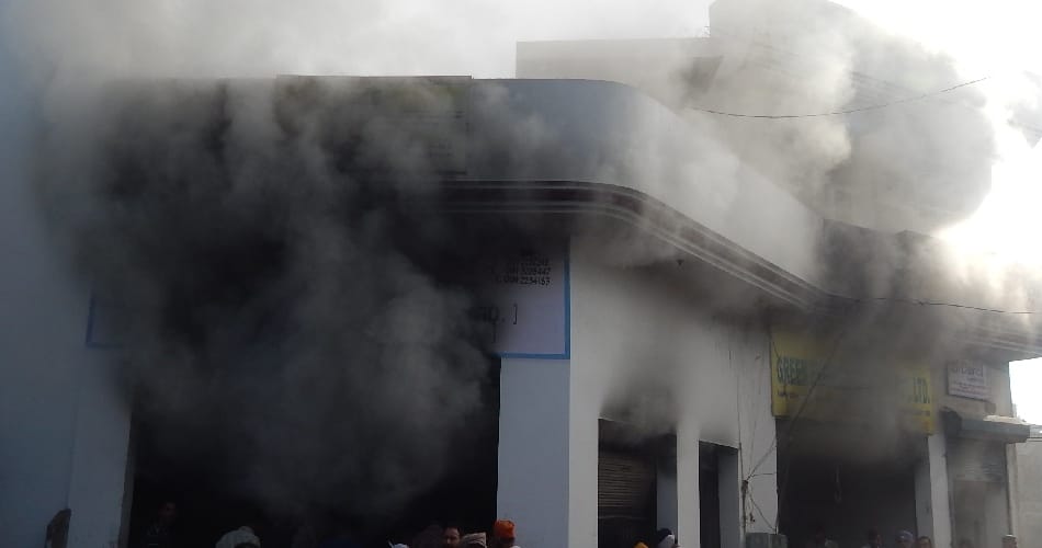 heavy fire at transport company in jalandhar