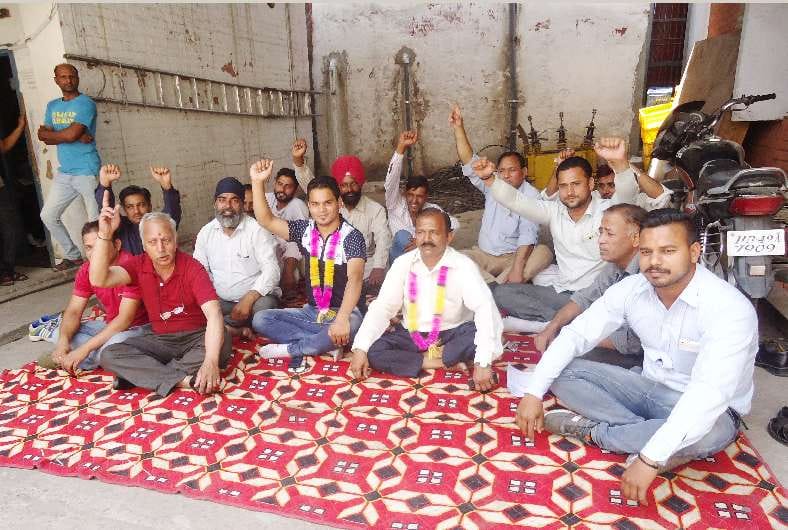 panchkula, Power on strike, Work stalled, Annoying people