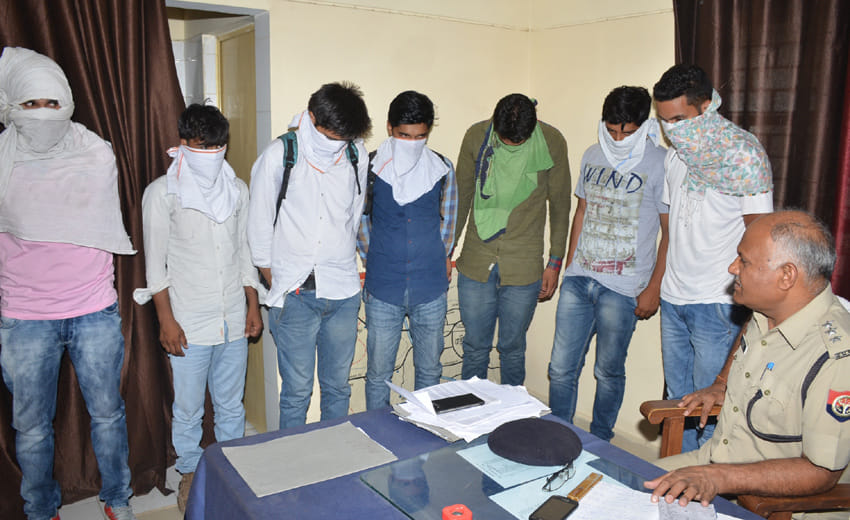 police raids in sp leader's hotel, more than a dozen girls and boys held
