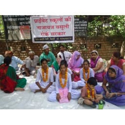 six girl sit on strike