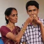 रंजन अपने माता, पिता के साथ