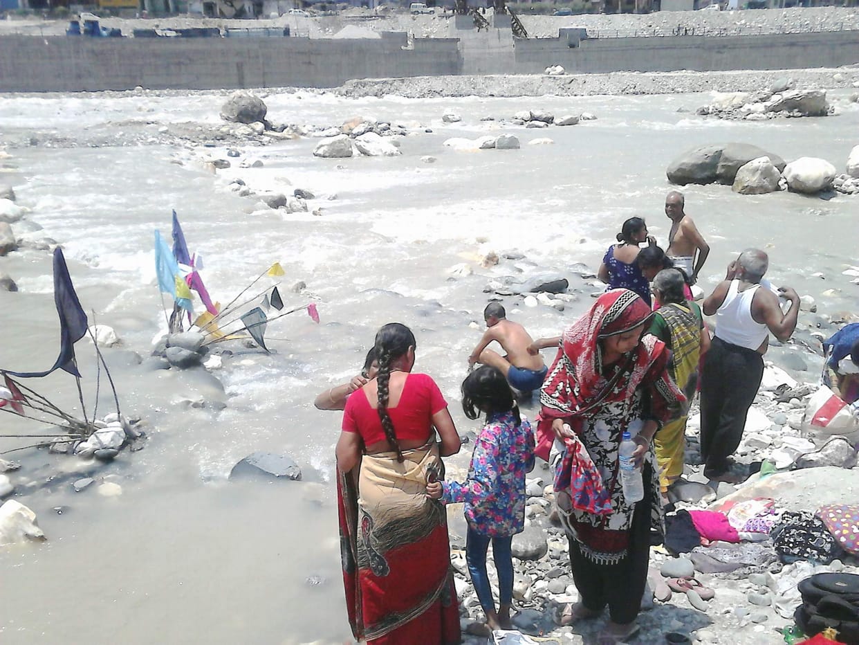 snana in badrinath.