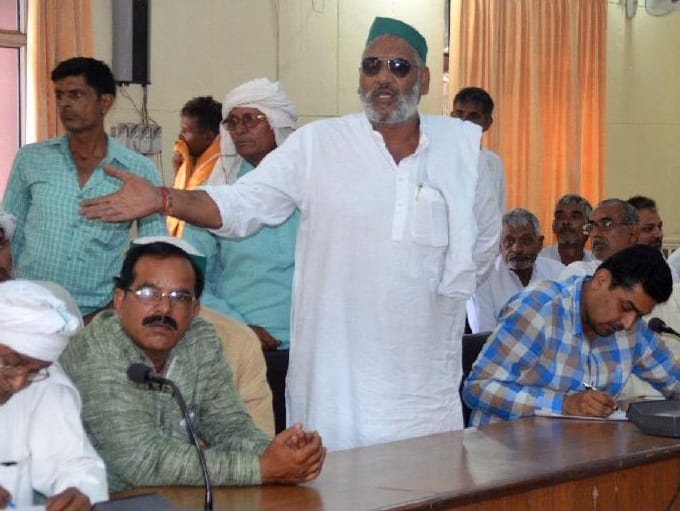 Farmers' uproar in tahsil divas