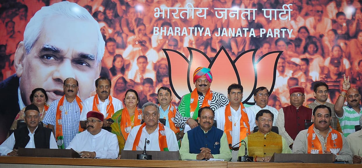 uttarakhand congress rebel mla join bjp 