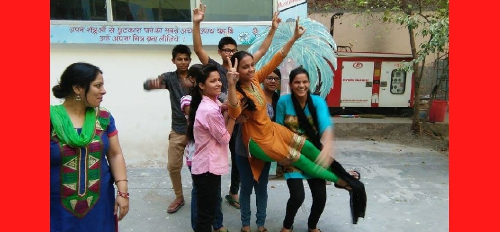 nisha gets 92 percent marks to read with others book