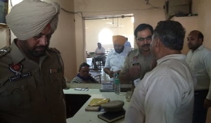 gun point to police man, Rescue  gangster in ropar