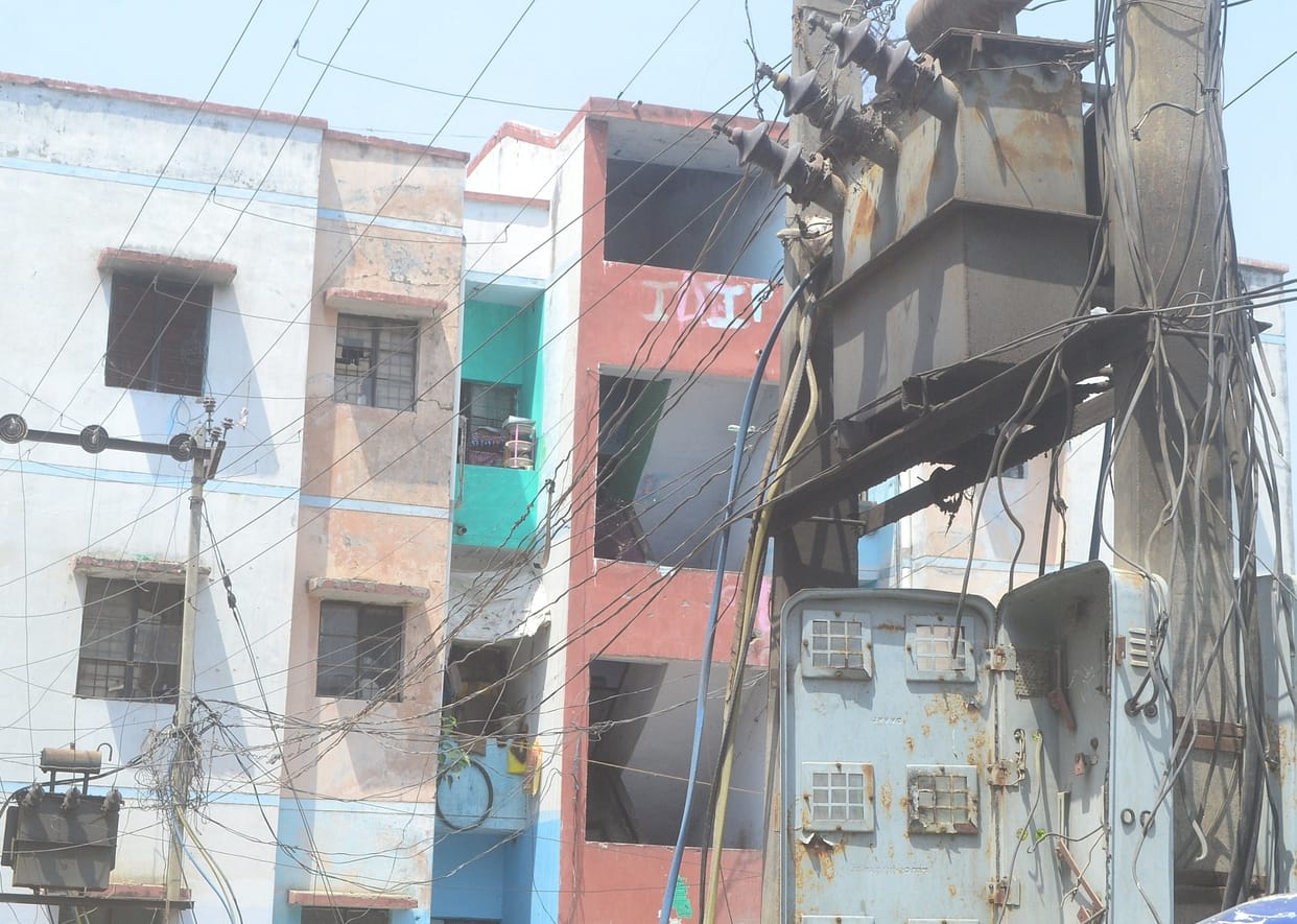 bil jama karo tabhee badale jaenge phunke traansaphaarmar