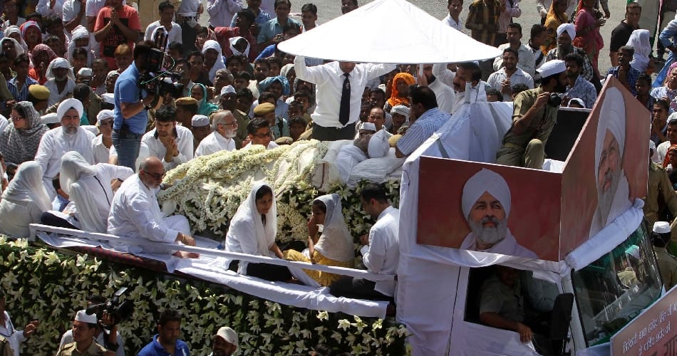 first statement of nirankari mission new head mata savinder kaur