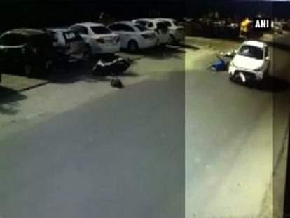 A narrow escape: Women survive after head-on collision 