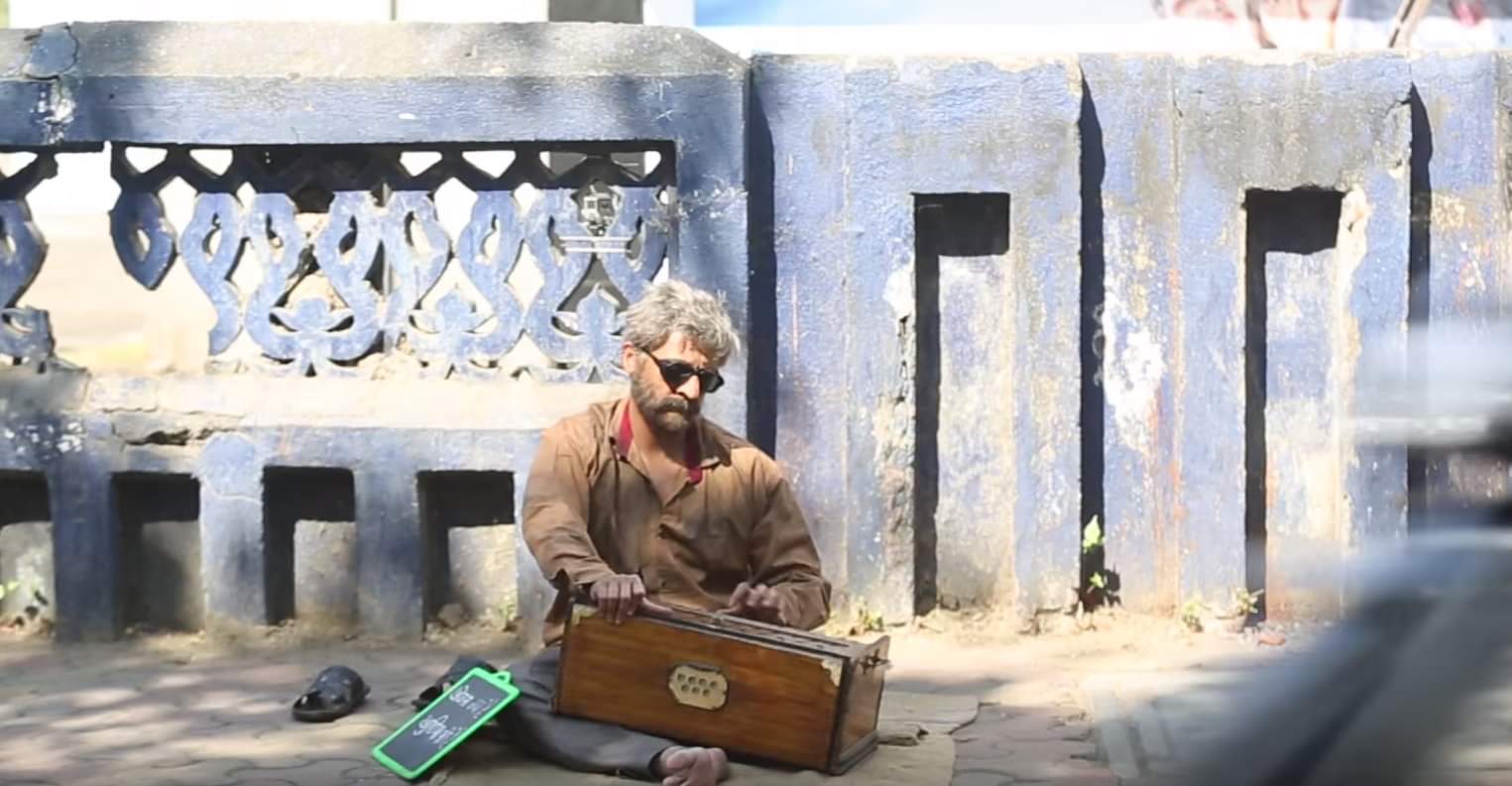 सोनू निगम बने रोडसाइड उस्ताद